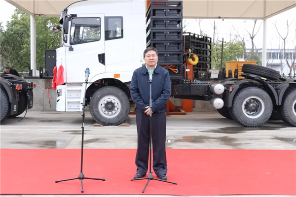华菱星马首批换电式纯电动重卡走向市场