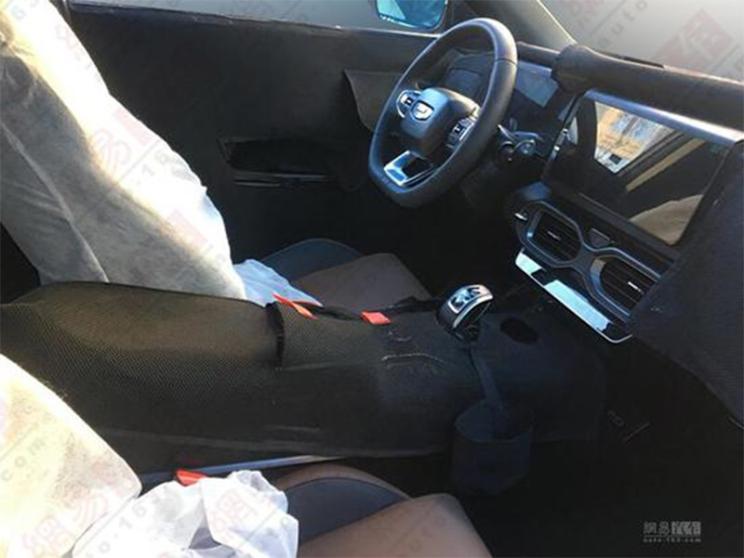 吉利几何,吉利SX12电动版曝光