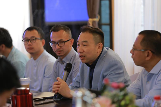 中智行5G AI换道超车，2021年无人驾驶商业化落地