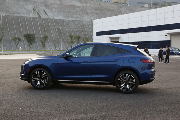 新车，金康SERES SF5预订价,金康SERES SF5上市
