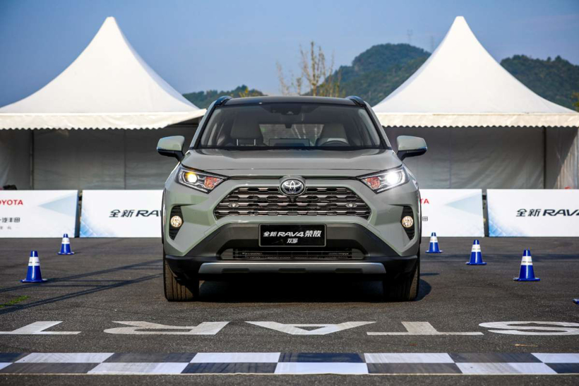 全新RAV4,新车试驾