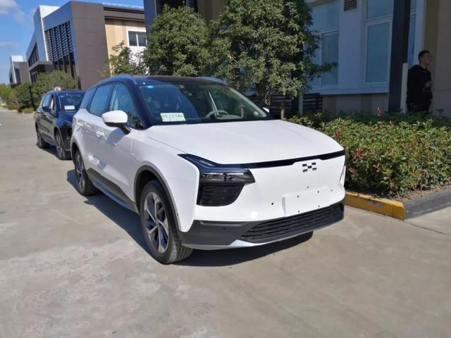 爱驰大挑战:甲醇氢燃料电池汽车