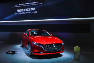 全新“MAZDA CX-4”与次世代“MAZDA3 AXELA昂克赛拉”首秀羊城 ——马自达携全系车型亮相2019广州国际车展