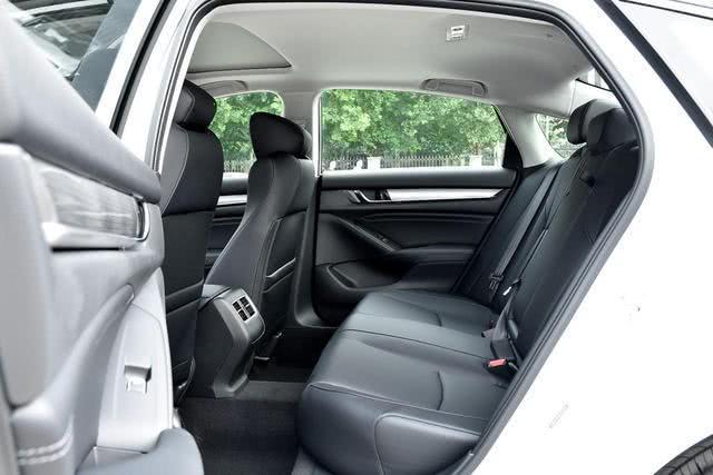 雅阁，凯美瑞，日系中型车