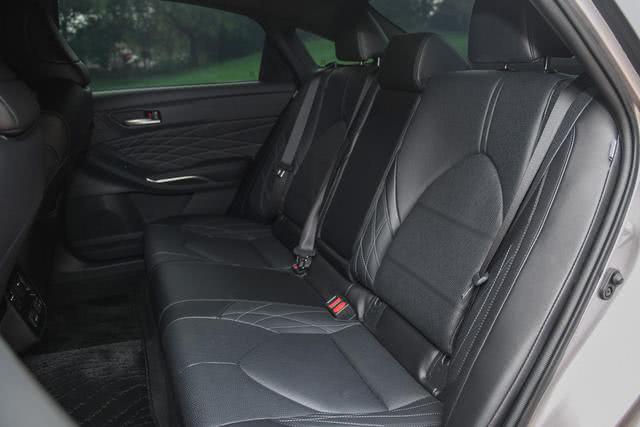 雅阁，凯美瑞，日系中型车