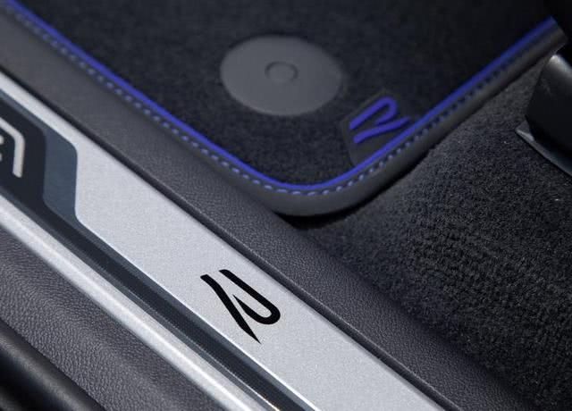 新车，纯电新车