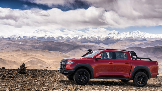 17.68万起售 长城炮越野皮卡柴油8AT上市