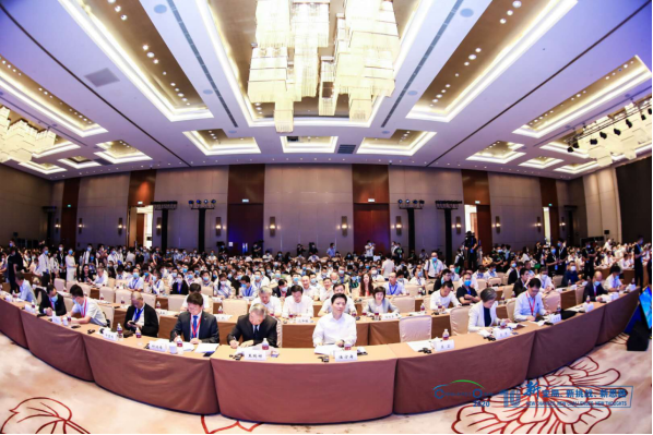 新变局 新挑战 新思路 引领中国汽车新征程——2020中国汽车论坛在上海隆重召开