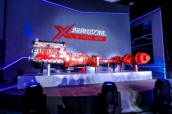 超级动力链一链集成 欧曼超级重卡3.0驱动中国商用车同步全球