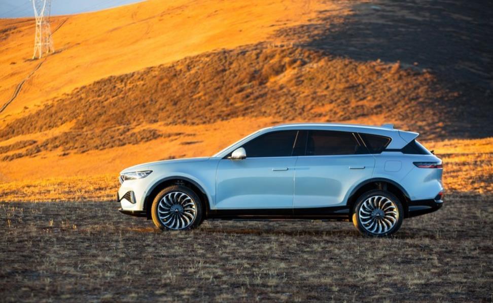 NEDC续航860km，岚图FREE 12月18日首发