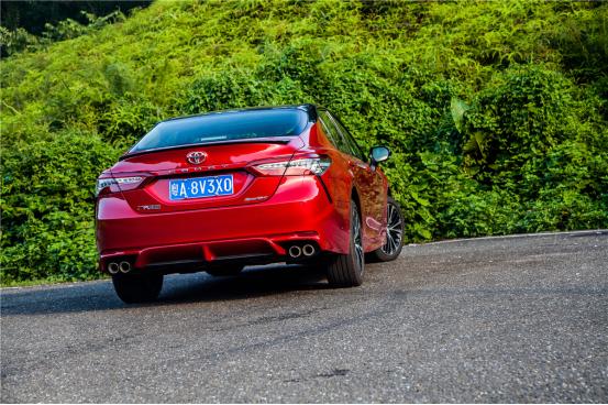 开得快有啥用，帅才是最重要 20万内就它颜值最高