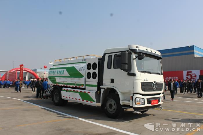 销售收入突破2000亿元 陕汽控股发布2035战略规划
