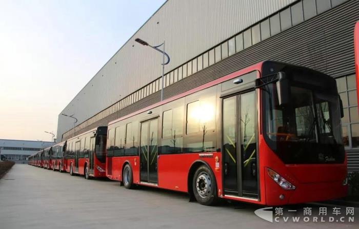 中通4月销量破千辆 前4月销车3094辆大客占5成
