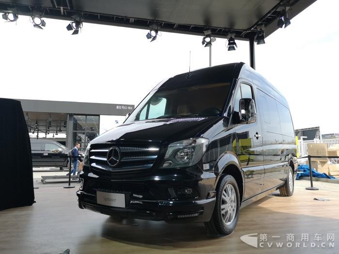 特顺南维柯图雅诺预发新品 大通奔驰拼房车 北京车展轻客这边看