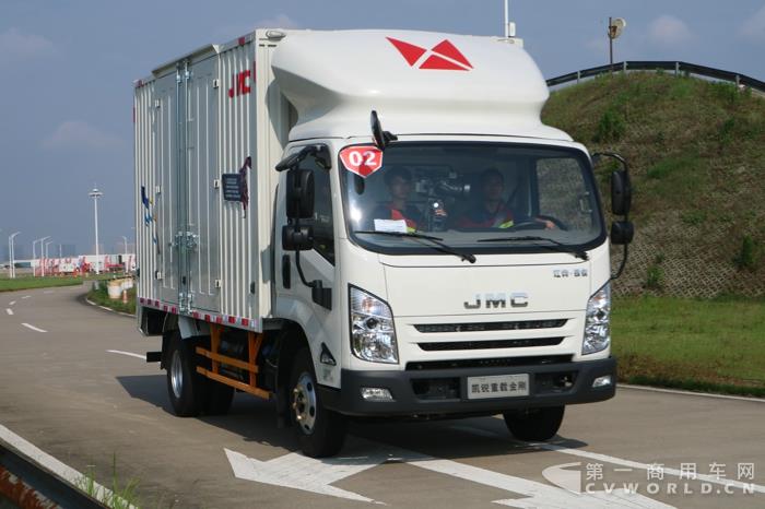 多款轻卡新品5月上市 谁能抢占轻卡市场最大份额 ​