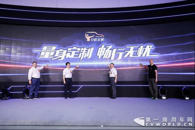 8大产品“搅局”重卡市场 谁在引领行业第四次变革？