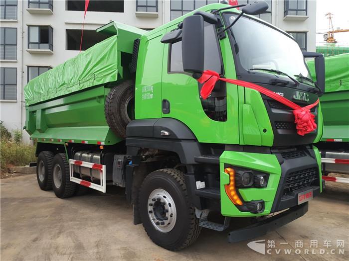 现场订车111辆 江铃威龙自卸车南昌上市