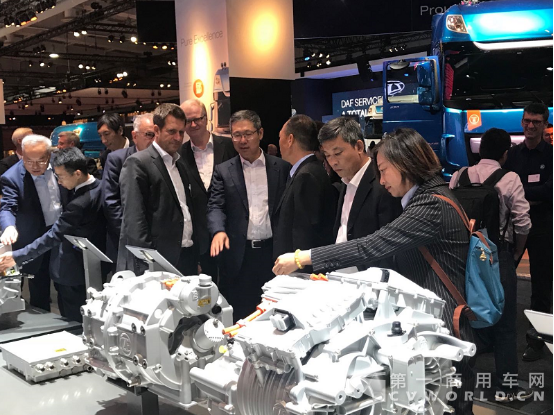 解放与采埃孚建立全面战略合作关系