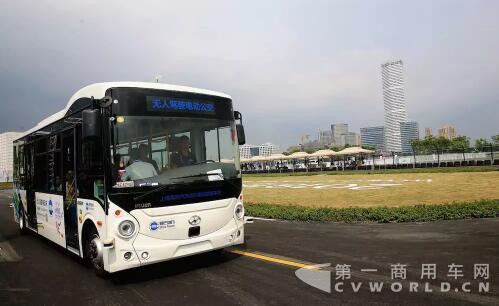 海格无人驾驶客车实现量产 年底上路