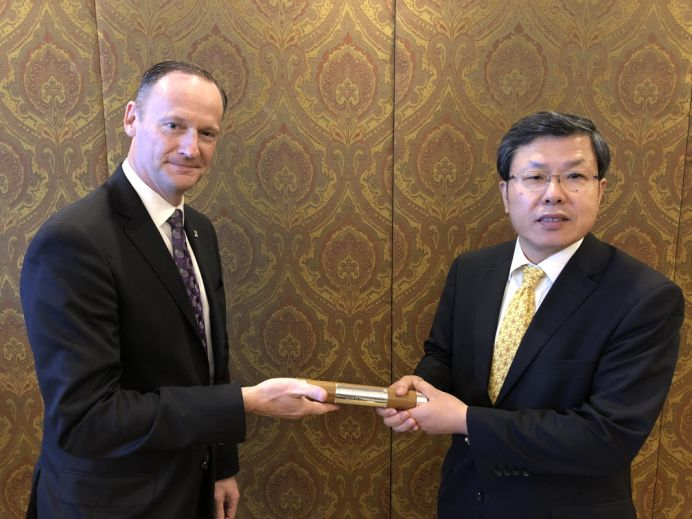 赵福全正式接任世界汽车工程师学会联合会（FISITA）主席