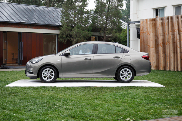 新车，全新凯越