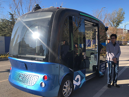 无人物流车,无人零售车，无人驾驶乘用车