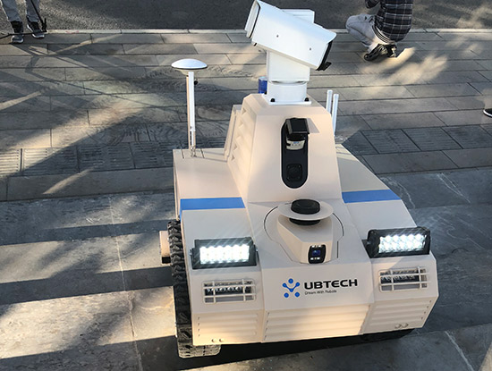 无人物流车,无人零售车，无人驾驶乘用车