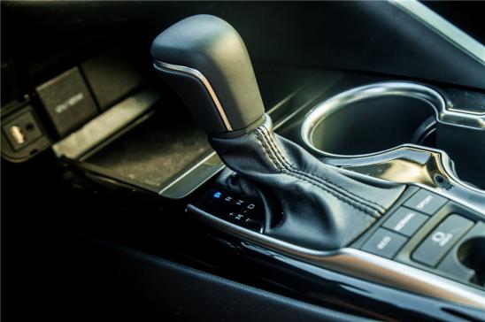 开得快有啥用，帅才是最重要 20万内就它颜值最高