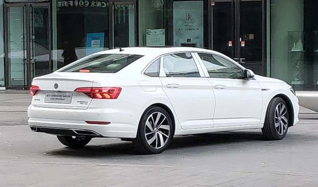 全新一代速腾实车终于曝光！成功&ldquo;换脸&rdquo;车长超4米7，或3月上市