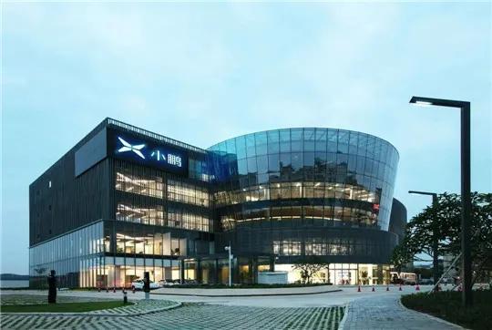 新造车企的“决赛入场券”：是“真贵”还是“珍贵”？