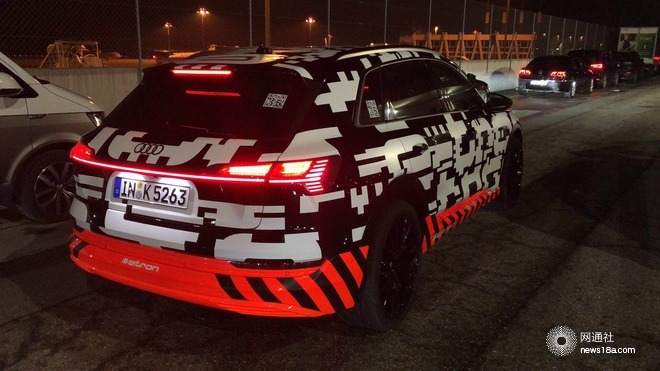 奥迪纯电动大SUV,奥迪e-tron quattro的量产版车型