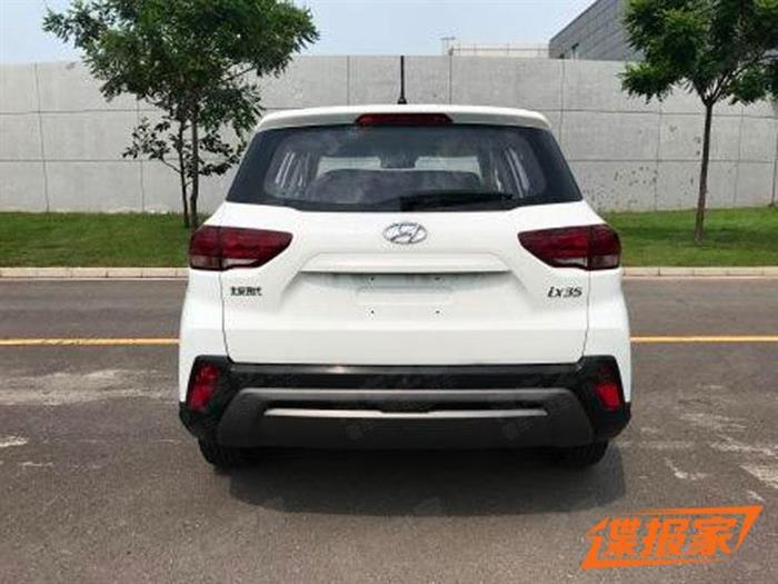 北京现代ix35后尾