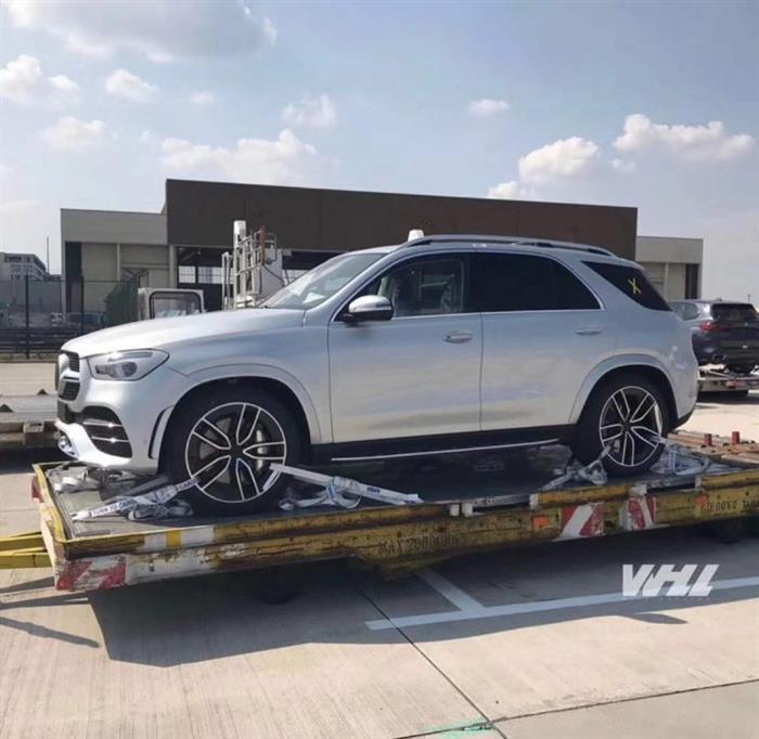 奔驰全新GLE预告图曝光