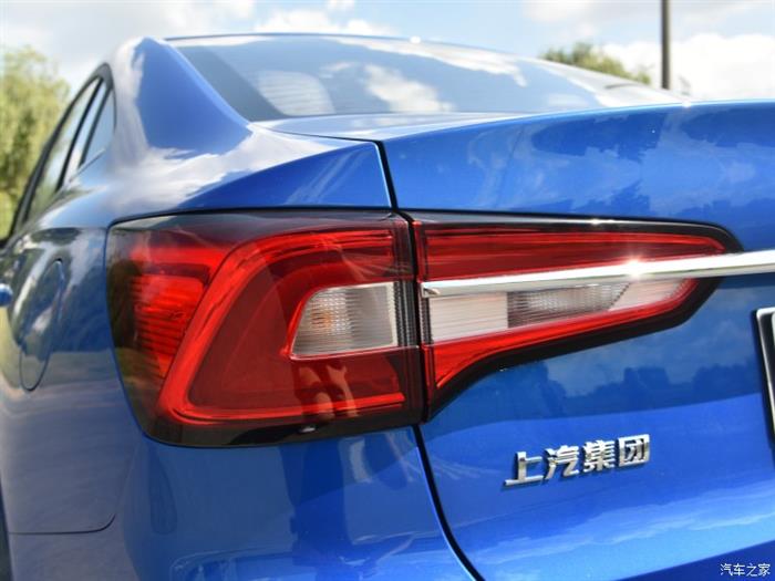 新车,荣威i5实车正式发布 新车,荣威i5实车正式发布