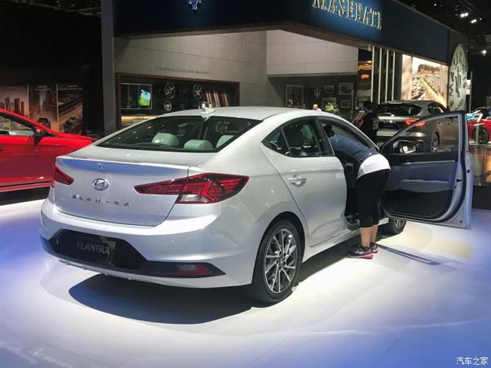 2018洛杉磯車展：新款現(xiàn)代伊蘭特發(fā)布