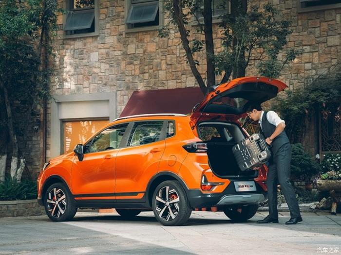 新车，新款长安CS15