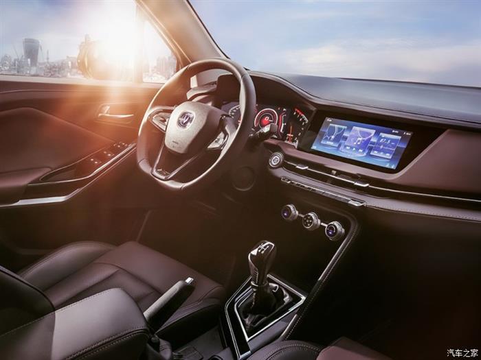 新车，新款长安CS15