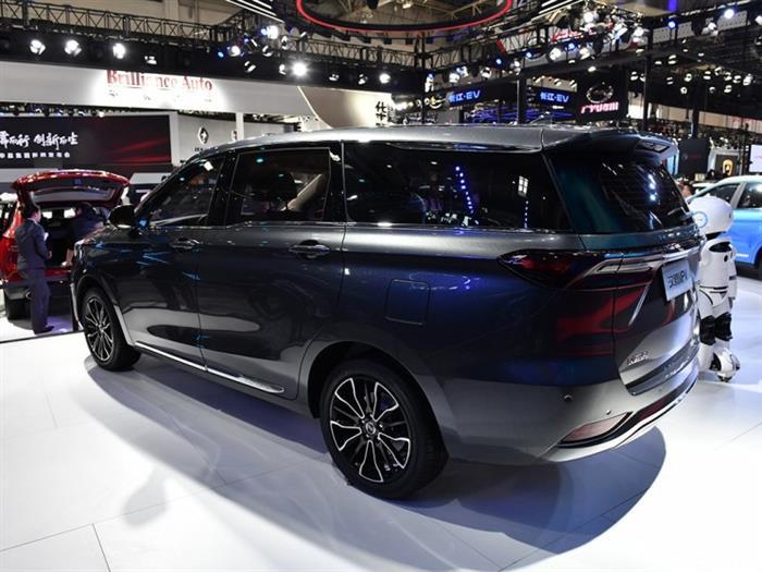 或2019年上市 曝汉腾V7手动挡车型谍照