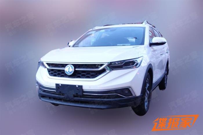 新风神AX7 PHEV内饰谍照,新东风风神插混车型，新风神AX7 PHEV动力