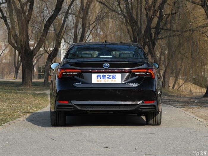 一汽丰田，一汽丰田亚洲龙燃油版,一汽丰田亚洲龙燃油版售价，亚洲龙混动版售价