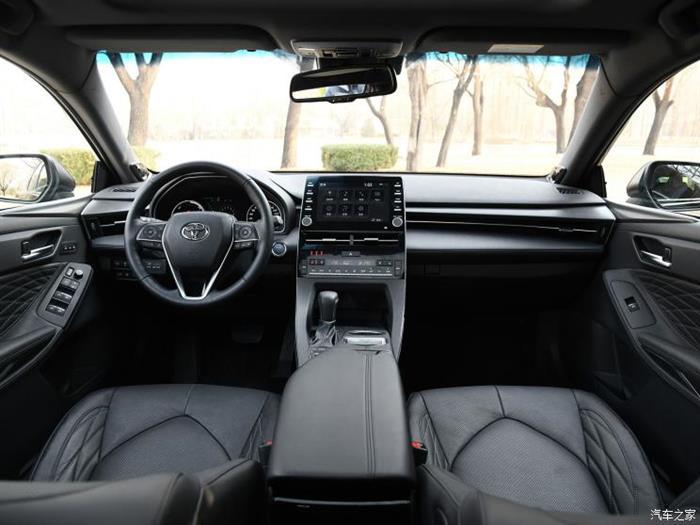 一汽丰田，一汽丰田亚洲龙燃油版,一汽丰田亚洲龙燃油版售价，亚洲龙混动版售价