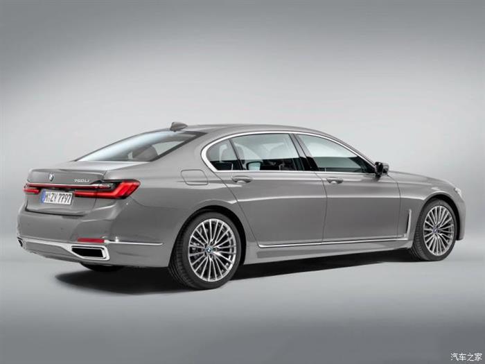 新款宝马7系内饰