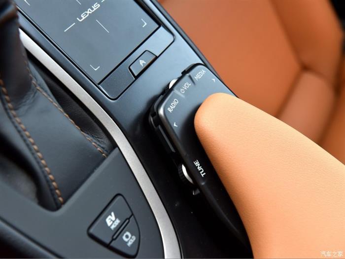 雷克萨斯UX