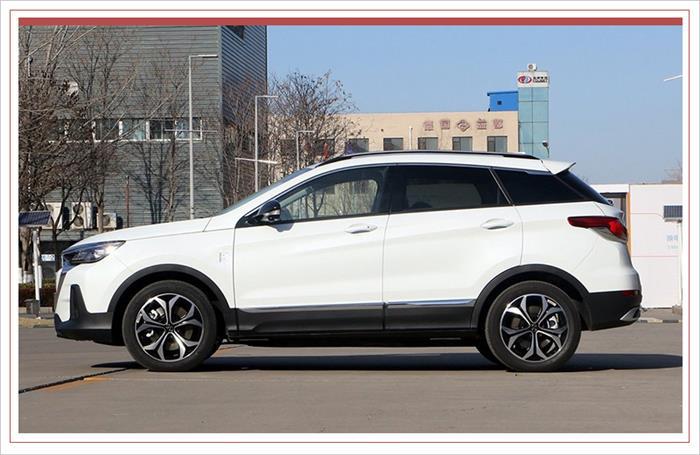 北汽新能源EX5正式上市