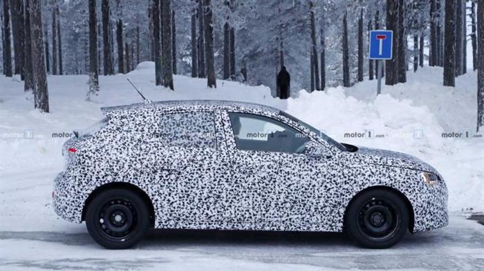 全新欧宝Corsa预告图