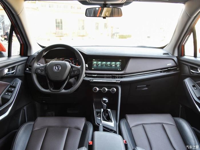 新车，新款长安CS15售价