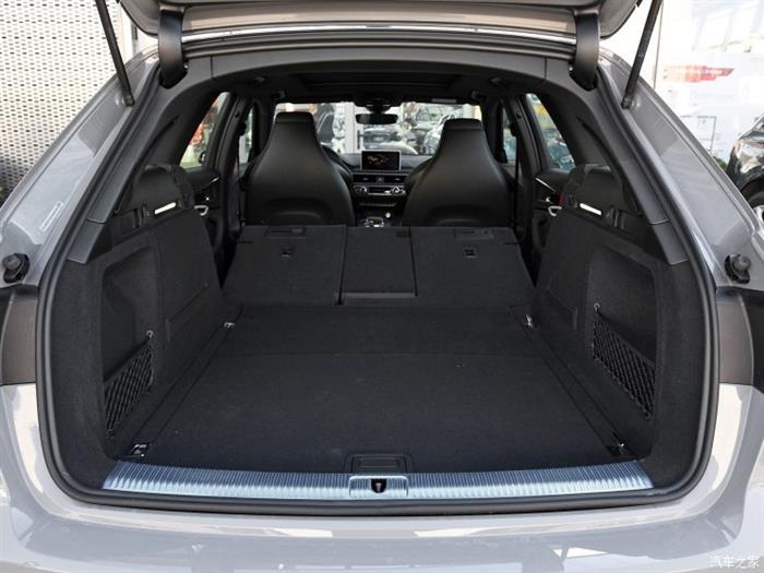 新车，奥迪新RS 4上市, 奥迪新RS 5