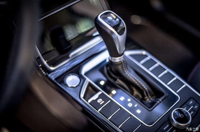 一汽吉林森雅R8, 一汽吉林森雅R8下线