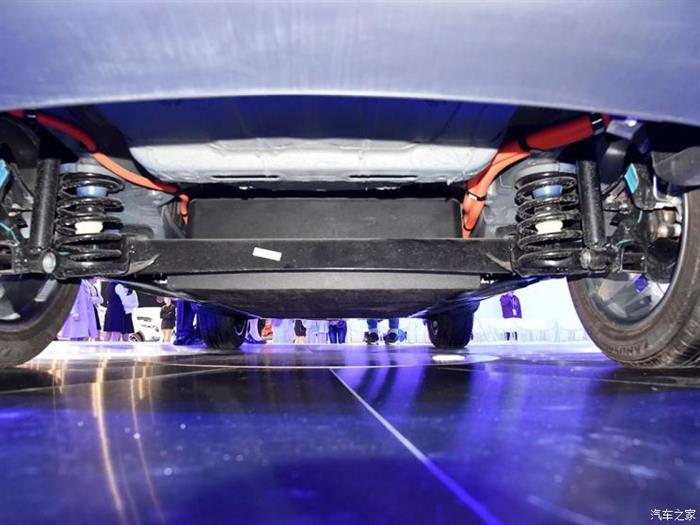 新车，东风风光E3,东风风光小型纯电动SUV