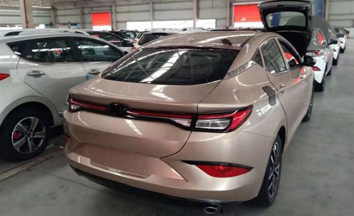 新车，江淮A432实车